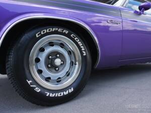 Image 19/59 of Dodge Challenger R&#x2F;T (1971)