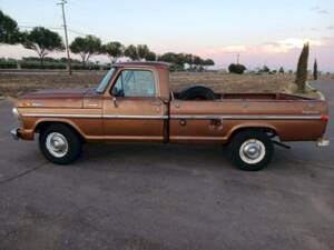 Image 9/37 of Ford F-250 (1972)