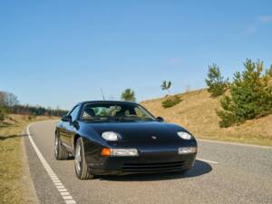 Afbeelding 2/50 van Porsche 928 GTS (1992)