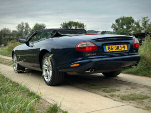 Afbeelding 18/100 van Jaguar XK8 4.0 (2000)