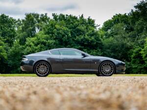 Bild 37/47 von Aston Martin DB 9 (2005)