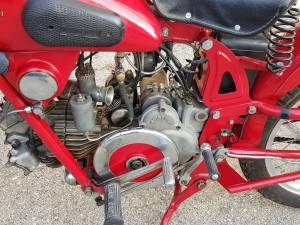 Imagen 13/19 de Moto Guzzi DUMMY (1949)