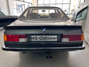 Image 2/23 de BMW 635 CSi (1985)