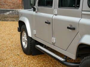 Image 38/50 de Land Rover Defender 110 (2015)