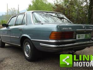 Image 6/10 de Mercedes-Benz 350 SE (1979)