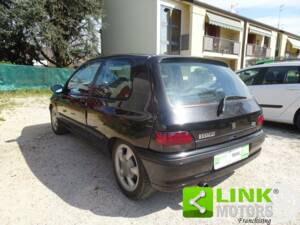 Bild 5/10 von Renault Clio I 1.8 16V (1994)