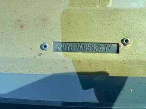 Image 16/31 of Lincoln Continental Diamond Jubilee Gold Edition (1978)