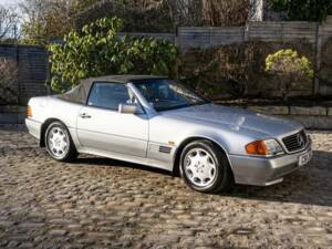 Bild 9/31 von Mercedes-Benz SL 320 (1993)