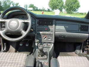 Bild 3/43 von Audi Cabriolet 2.6 (2000)