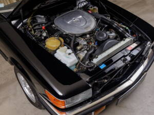 Image 36/36 of Mercedes-Benz 560 SL (1987)