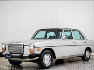 Image 1/50 of Mercedes-Benz 240 D (1976)