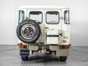 Image 13/50 of Toyota Land Cruiser BJ 43 (1977)
