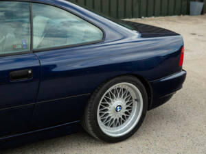 Image 41/50 de BMW 850CSi (1993)