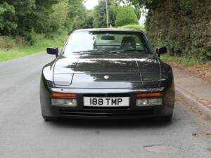 Image 2/9 de Porsche 944 Turbo (1987)