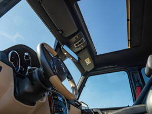 Image 13/33 of Mercedes-Benz G 500 (LWB) (2017)