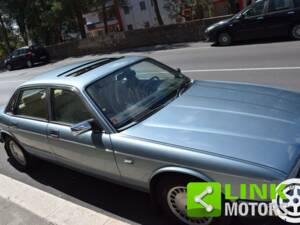 Immagine 5/10 di Jaguar XJ 6 4.0 (1989)