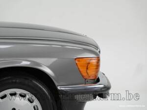 Imagen 11/15 de Mercedes-Benz 280 SL (1984)