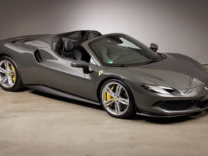 Image 5/42 de Ferrari 296 GTS (2024)