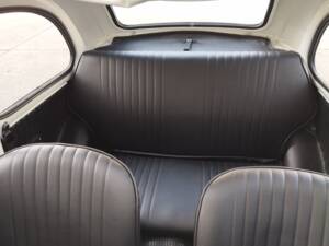 Image 6/34 of FIAT 500 L (1970)