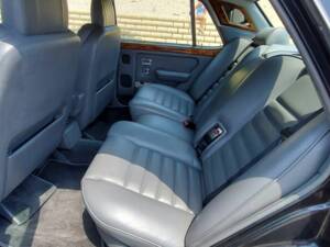 Bild 14/18 von Bentley Turbo R (1991)