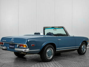 Image 2/50 of Mercedes-Benz 280 SL (1969)