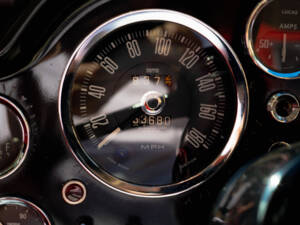 Bild 62/62 von Aston Martin DB 6 Mk II Volante (1970)