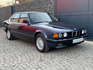 Immagine 77/99 di BMW 735i (1988)
