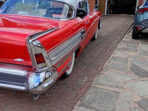 Afbeelding 13/52 van Buick Special Riviera Coupé (1958)