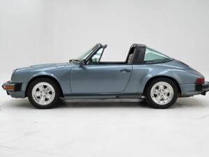 Immagine 8/15 di Porsche 911 Carrera 3.2 (1984)
