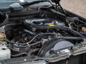 Image 9/66 of Mercedes-Benz 200 TE (1989)