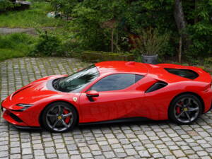 Immagine 15/18 di Ferrari SF90 Stradale (2020)