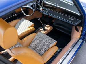 Image 22/34 de Porsche 911 2.0 E (1969)