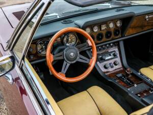 Immagine 16/32 di Jensen Interceptor MK III (1974)