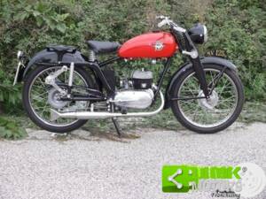 Imagen 2/10 de MV Agusta DUMMY (1952)