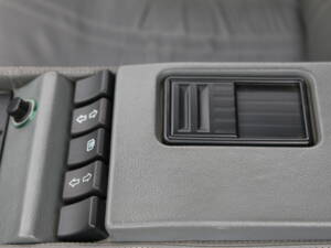 Image 75/92 of DeLorean DMC-12 (1982)