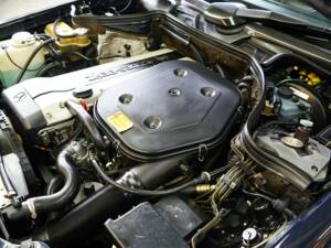 Image 29/33 of Mercedes-Benz 300 CE-24 (1993)