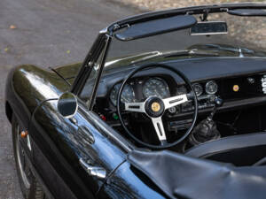 Image 46/59 of Alfa Romeo 1600 Spider Duetto (1966)