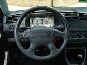 Immagine 26/45 di Volkswagen Golf IV 1.6 (1997)