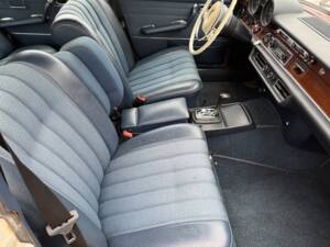 Bild 17/39 von Mercedes-Benz 280 SE 3,5 (1971)