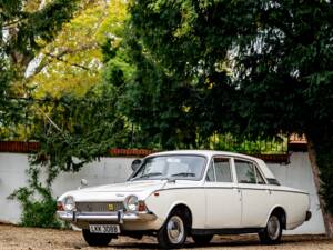 Image 12/40 of Ford Consul Corsair (1964)