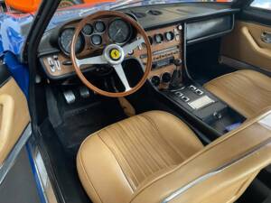 Image 13/20 of Ferrari 365 GT 2+2 (1969)