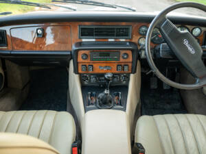 Image 13/14 of Daimler Sovereign 4.2 (1984)