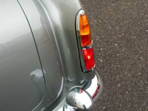 Image 19/57 of Bentley S 2 Continental (1961)