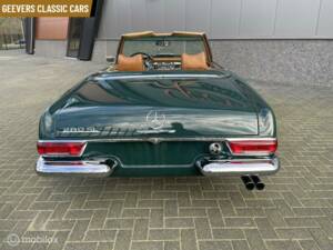 Image 40/45 of Mercedes-Benz 280 SL (1970)