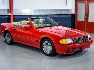 Afbeelding 6/7 van Mercedes-Benz 300 SL-24 (1991)