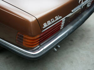 Image 16/50 of Mercedes-Benz 280 SL (1979)