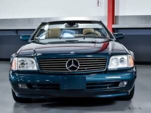 Imagen 3/7 de Mercedes-Benz SL 320 (1997)