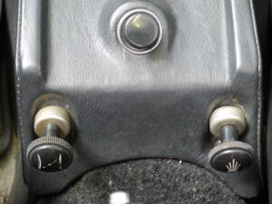 Bild 13/32 von Alfa Romeo 2000 Spider Veloce (1981)