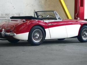 Image 6/29 of Austin-Healey 3000 Mk II (BJ7) (1963)