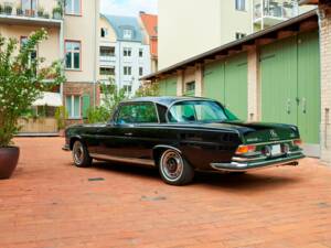 Image 5/188 of Mercedes-Benz 280 SE 3,5 (1971)